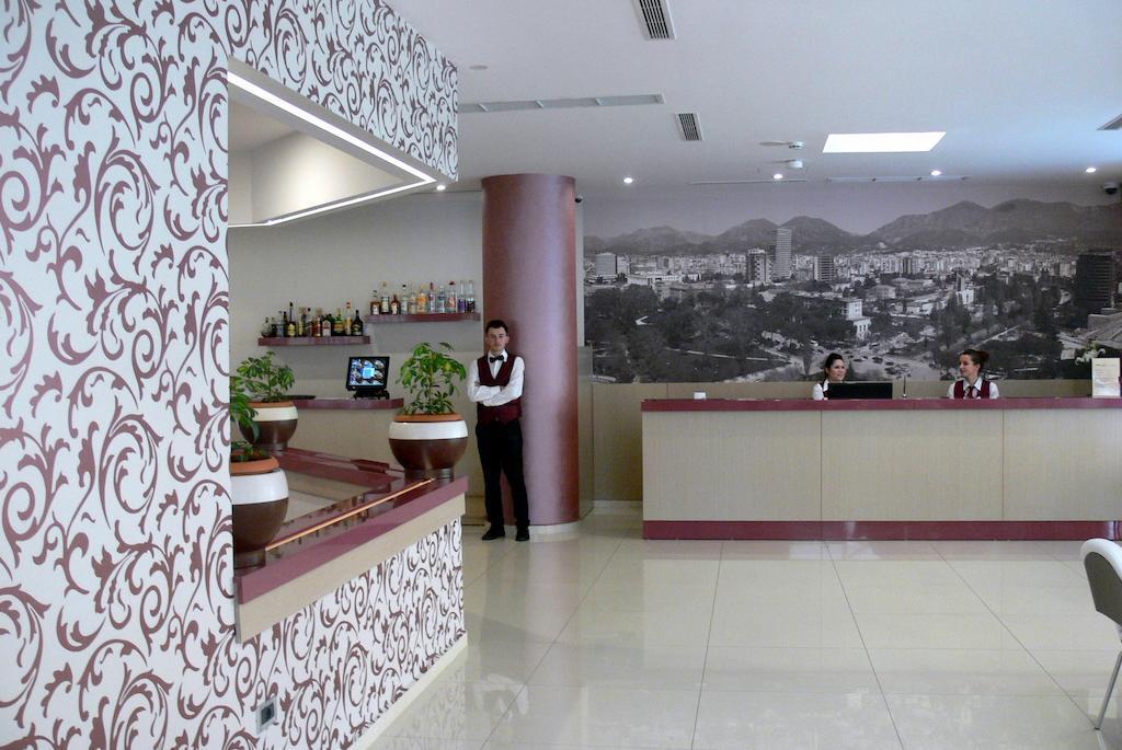 Sky 2 4* Tirana