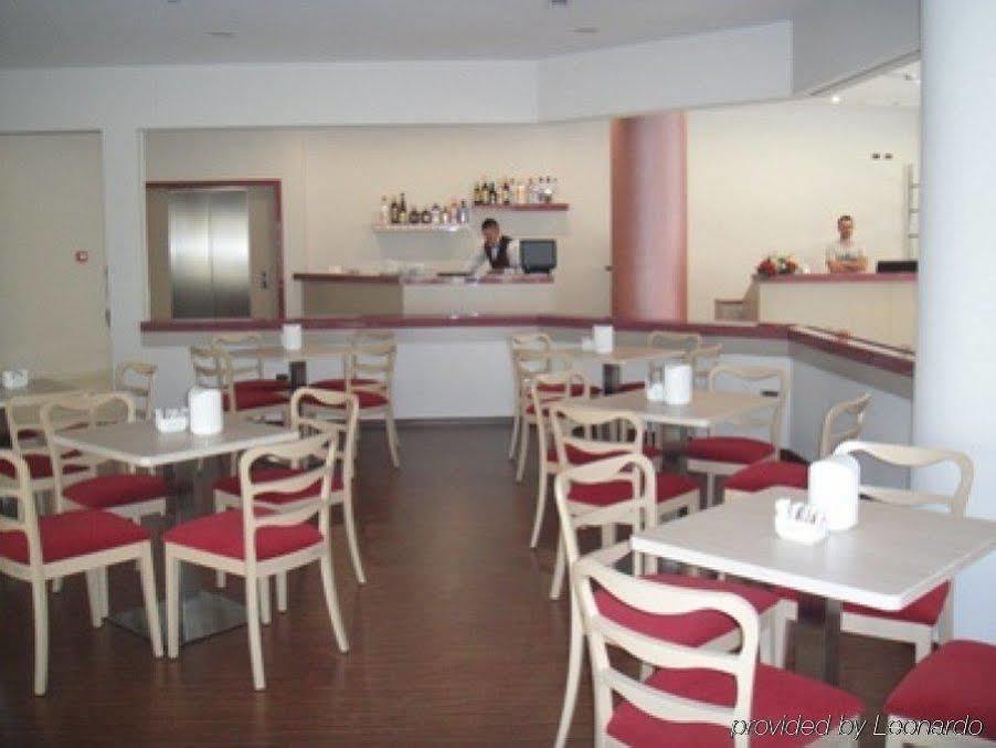 Sky 2 Hotel 4*