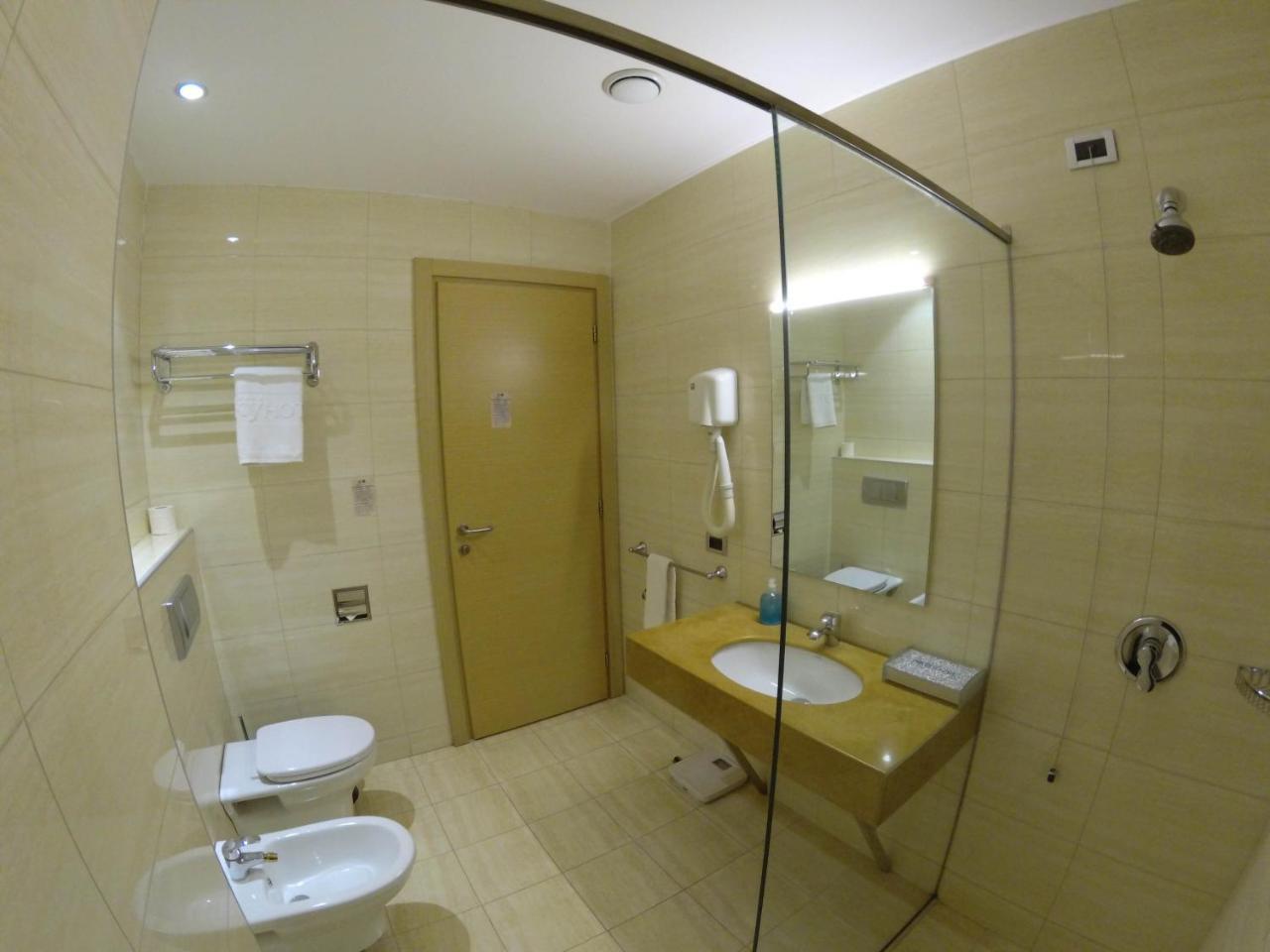 Hotel Sky 2 4*