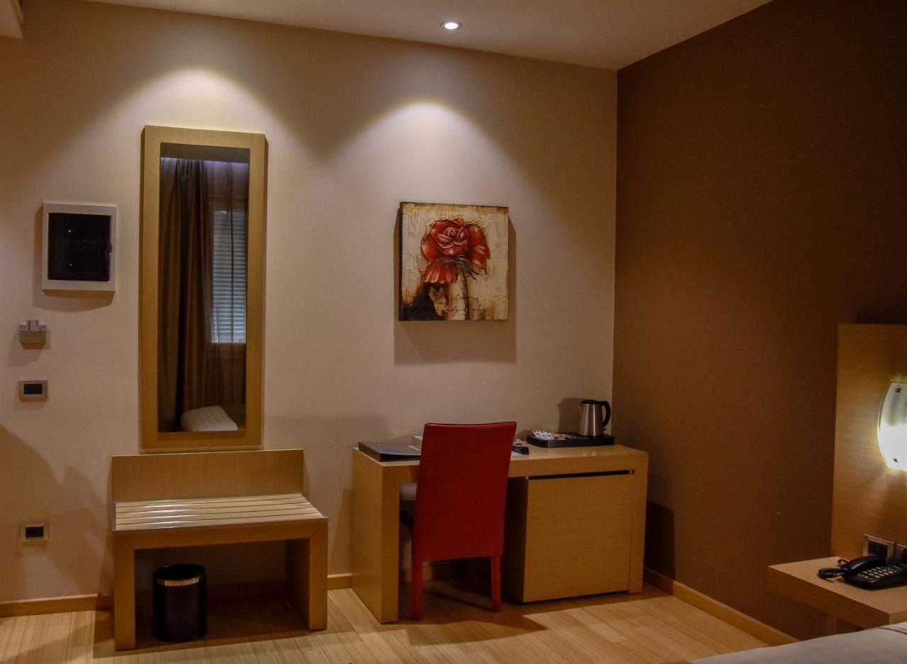 Sky 2 Hotel 4*