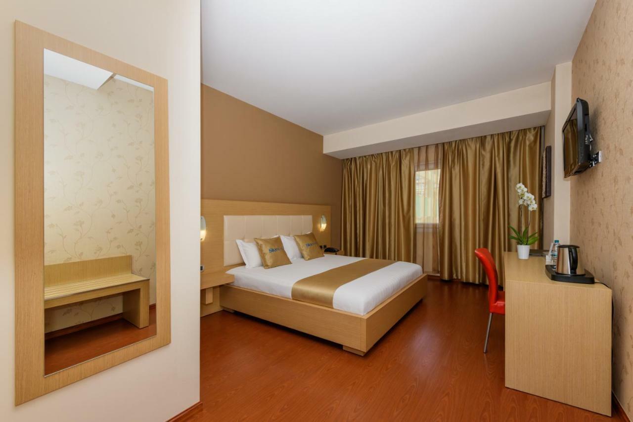 Hotel Sky 2 4*